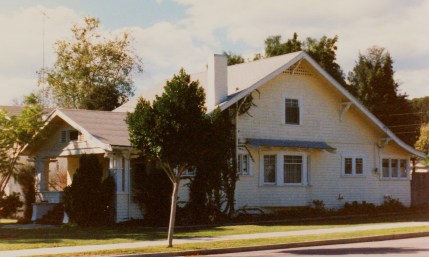 1909 California Bungalow